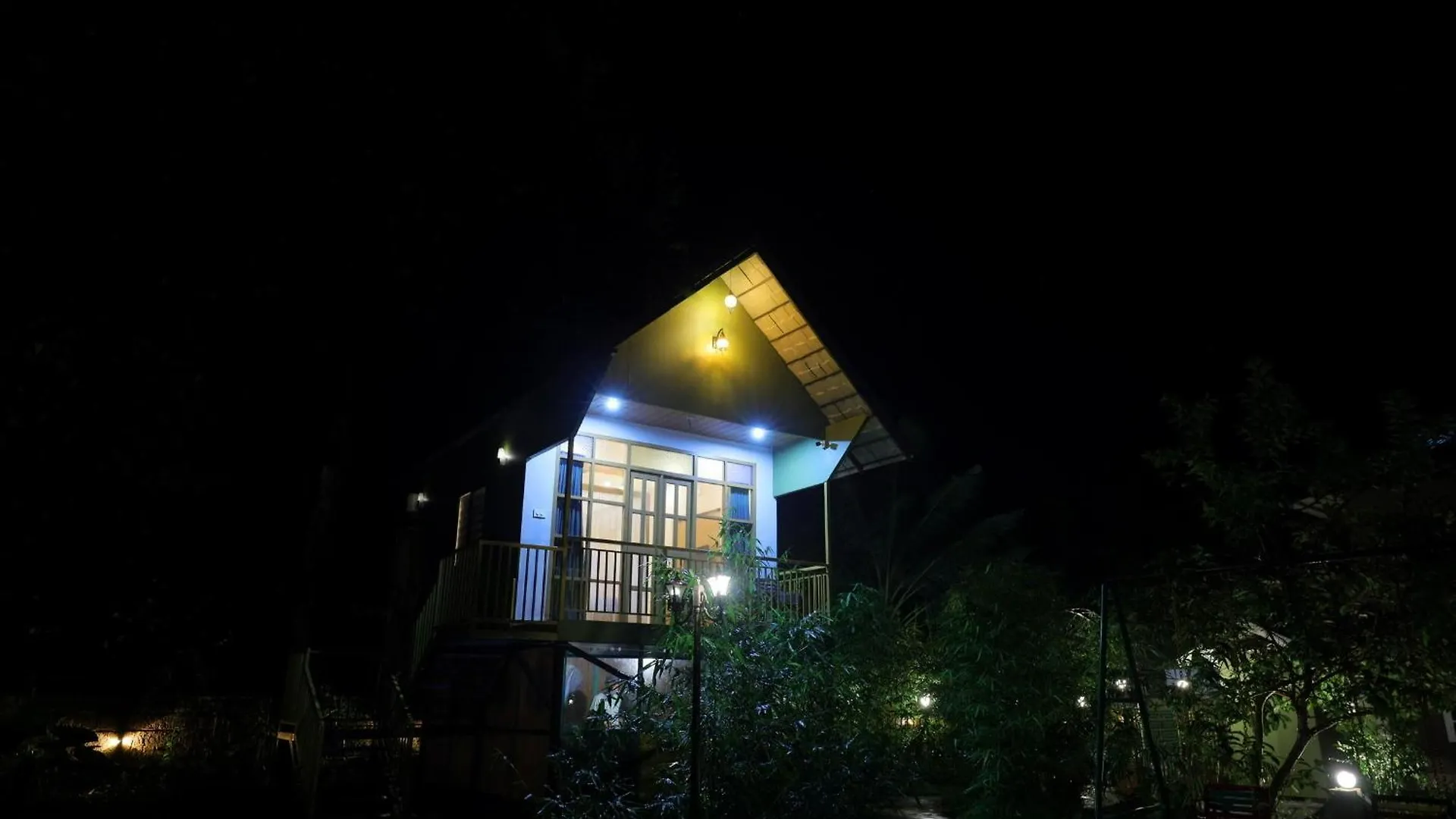 Sky Blue Villa Vythiri India